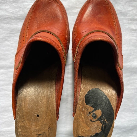 Vintage 1970s Clog in Rust - Picture 5 of 5